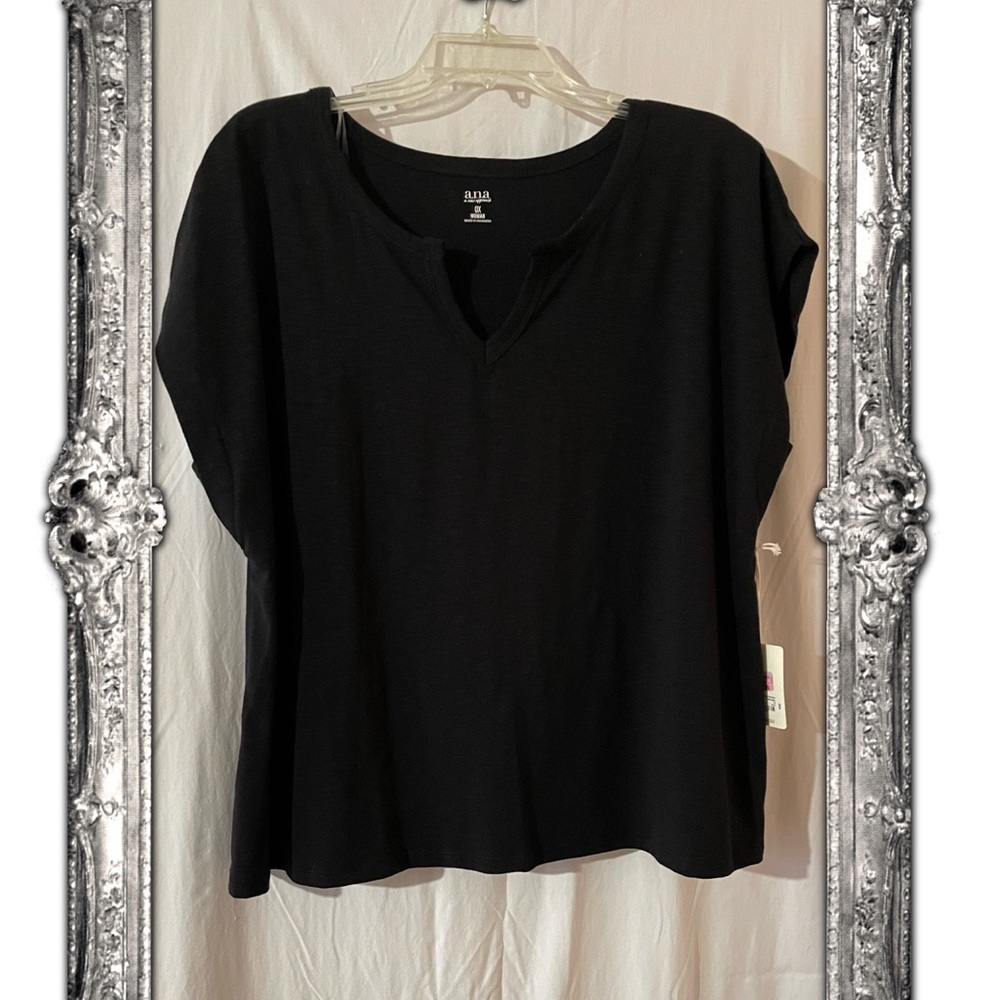 New a.n.a. Top